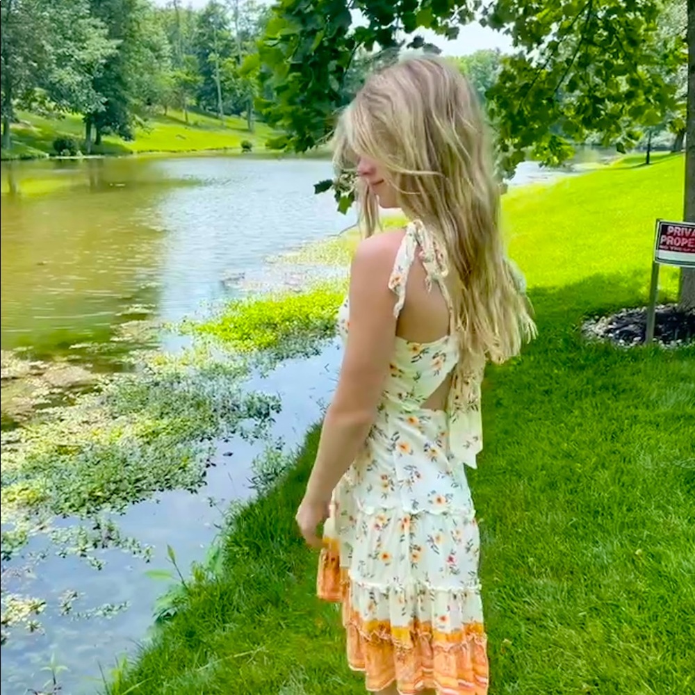 Meet your Posher, Ellie